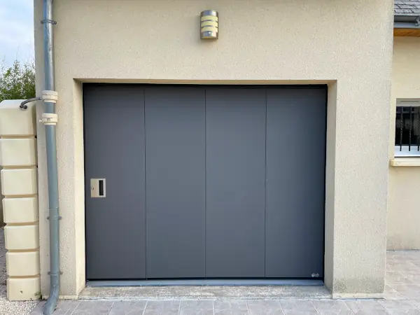 porte de garage aluminium à angers